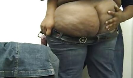 Ebony Twerking kecantikan yang menarik-narik video bokep tante gratis kulit putih kemaluan