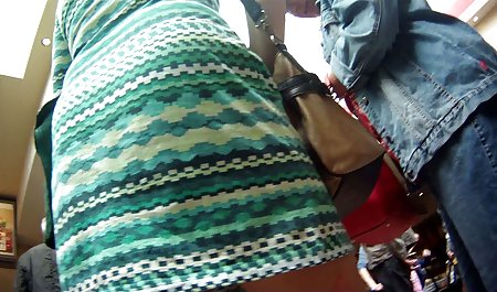 Inggris milf Ellen bokeb geratis feed nya lapar pukas pisang