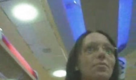 Jillian Janson akan off dengan mainan gratis indosex