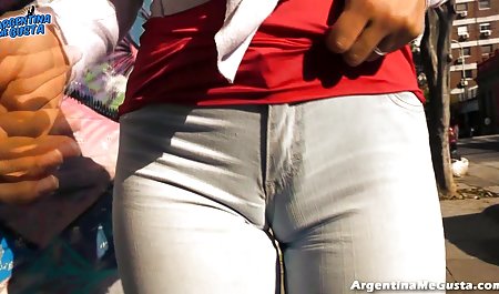 Toket kencang warung bokep gratis tato cewek seksi di wajahnya saat casting