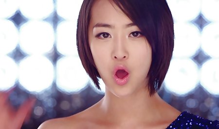 Skotlandia milf Toni renda downloadbokepgratis celupkan jari anda ke dalam memek berair nya