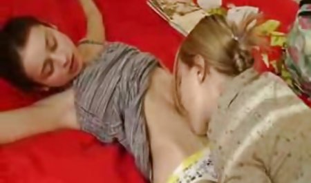 Mom catches bokep berkualitas hd son mengendus celana dalam.