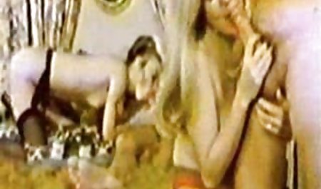 Kecantikan mungil bokep hot mp4 mendapat fucked by masseur