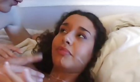 Inggris bokep hentai gratis milf menginginkan sesuatu yang tidak bisa dia dapatkan di rumah