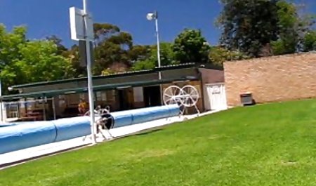 Menggunakan video bokep terbaru gratis jari-jarinya dan dia mainan